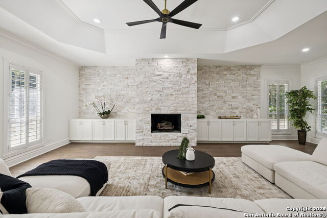 Image 20 of 50 For 512 Blackjack Oak