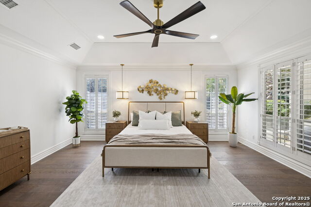 Image 24 of 50 For 512 Blackjack Oak