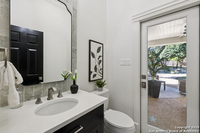 Image 28 of 50 For 512 Blackjack Oak