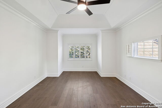 Image 34 of 50 For 512 Blackjack Oak