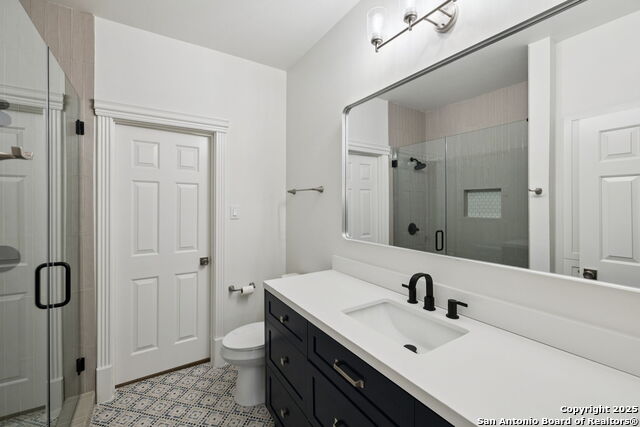 Image 35 of 50 For 512 Blackjack Oak