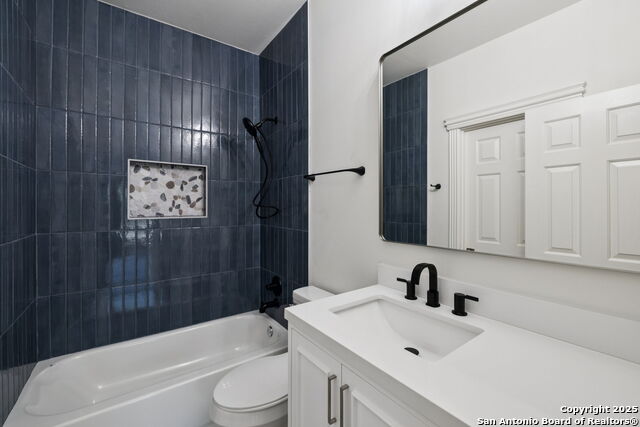 Image 38 of 50 For 512 Blackjack Oak