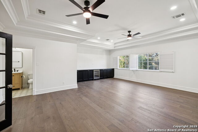 Image 40 of 50 For 512 Blackjack Oak