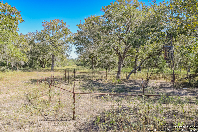 Listing photo id 9 for Tbd Fm 682  