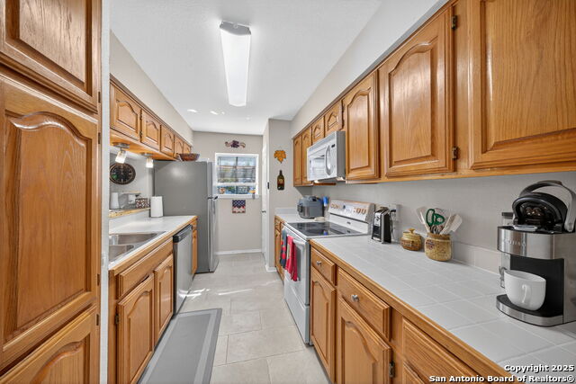 Image 13 of 28 For 7930 Roanoke Run 1111