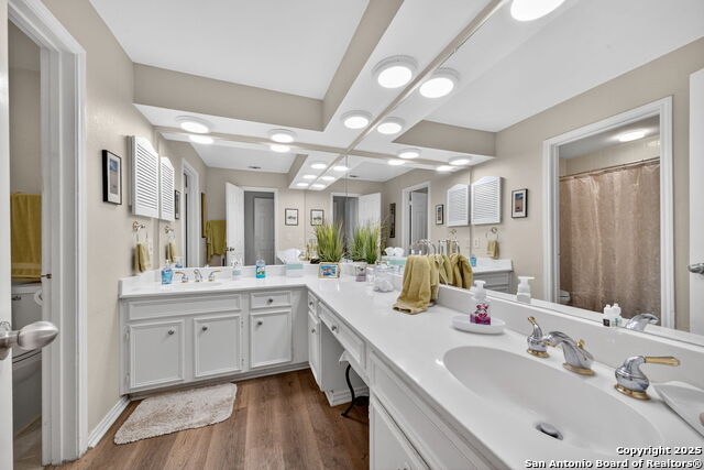 Image 18 of 28 For 7930 Roanoke Run 1111