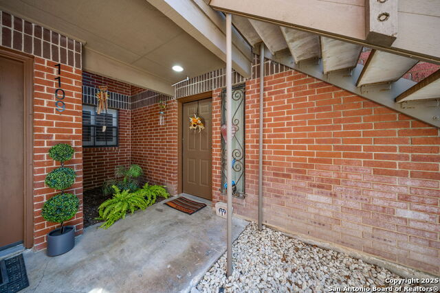 Image 3 of 28 For 7930 Roanoke Run 1111