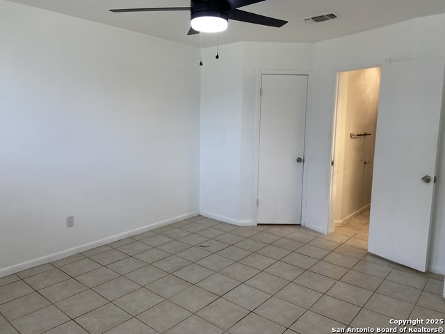 Image 23 of 27 For 1301 Greenlawn C