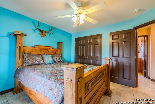 Image 14 of 39 For 947 County Road 302