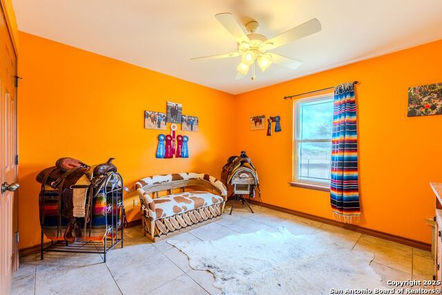 Image 16 of 39 For 947 County Road 302