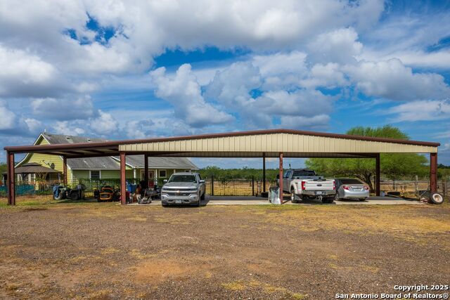 Image 21 of 39 For 947 County Road 302