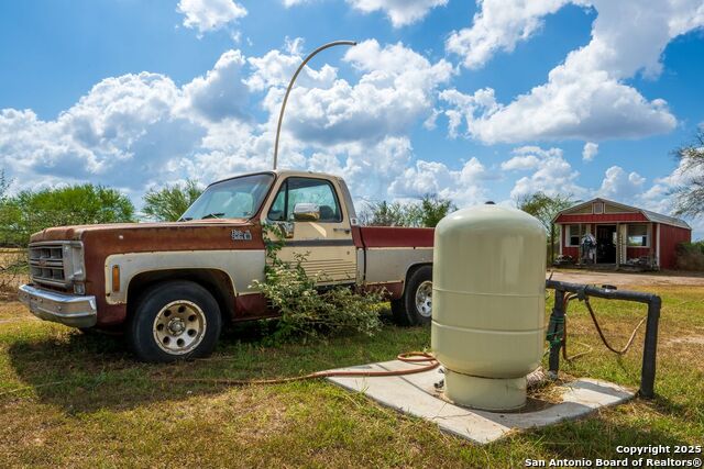 Image 22 of 39 For 947 County Road 302