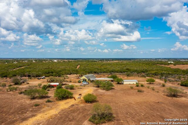 Image 27 of 39 For 947 County Road 302