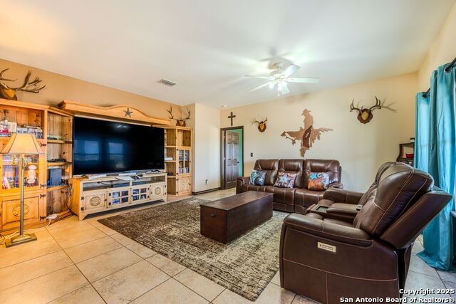 Image 7 of 39 For 947 County Road 302