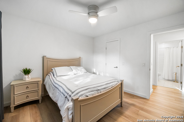 Listing photo id 18 for 12319 La Albada St