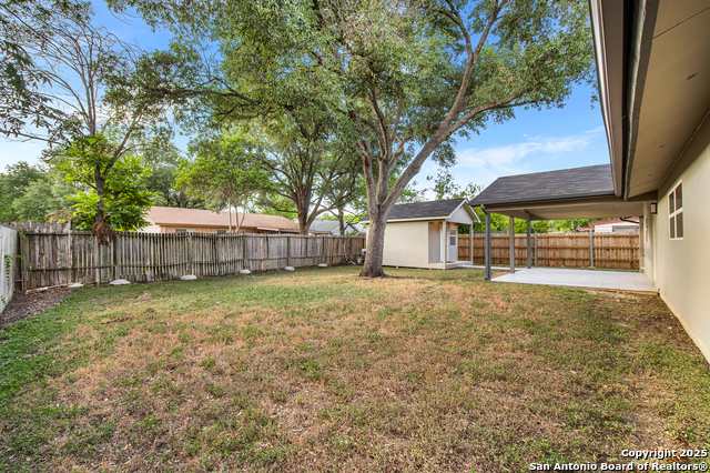 Listing photo id 23 for 12319 La Albada St