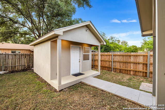 Listing photo id 26 for 12319 La Albada St