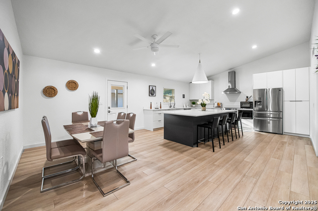 Listing photo id 6 for 12319 La Albada St