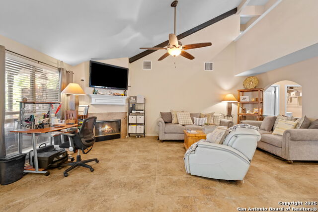 Image 15 of 37 For 12211 Hart Crest