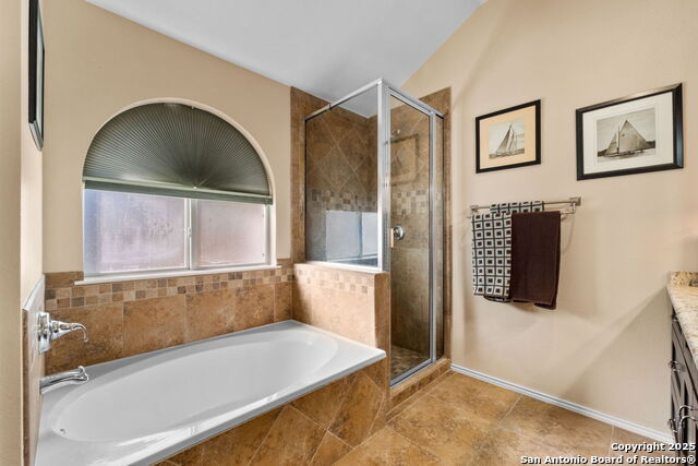 Image 20 of 37 For 12211 Hart Crest