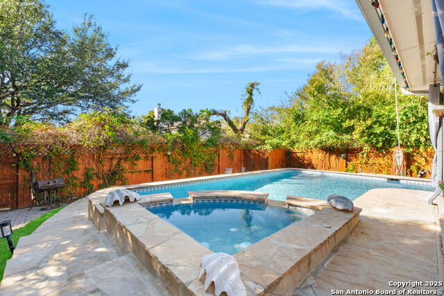 Image 30 of 37 For 12211 Hart Crest