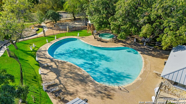 Image 35 of 37 For 12211 Hart Crest