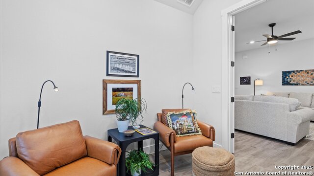 Image 14 of 33 For 1355 Dancing Oak