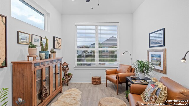 Image 15 of 33 For 1355 Dancing Oak