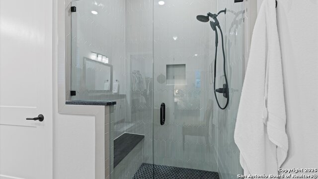 Image 22 of 33 For 1355 Dancing Oak