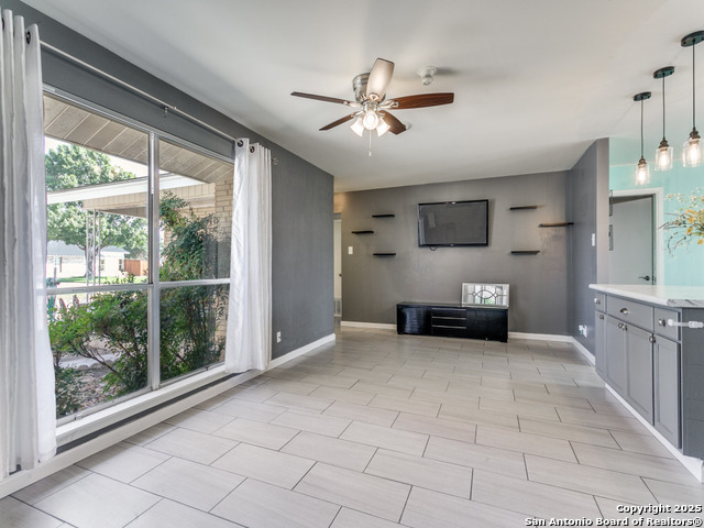 Image 4 of 25 For 342 Killarney