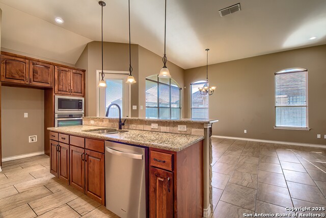 Image 13 of 27 For 104 N. Elise Dr.