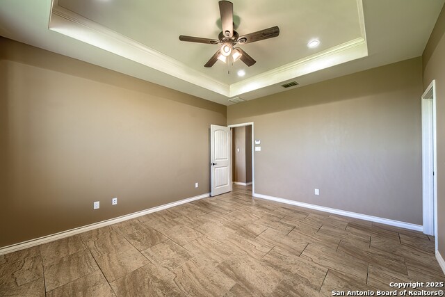 Image 17 of 27 For 104 N. Elise Dr.