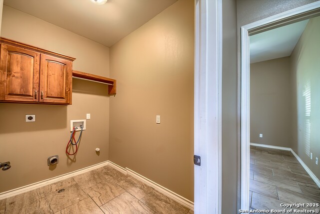 Image 24 of 27 For 104 N. Elise Dr.