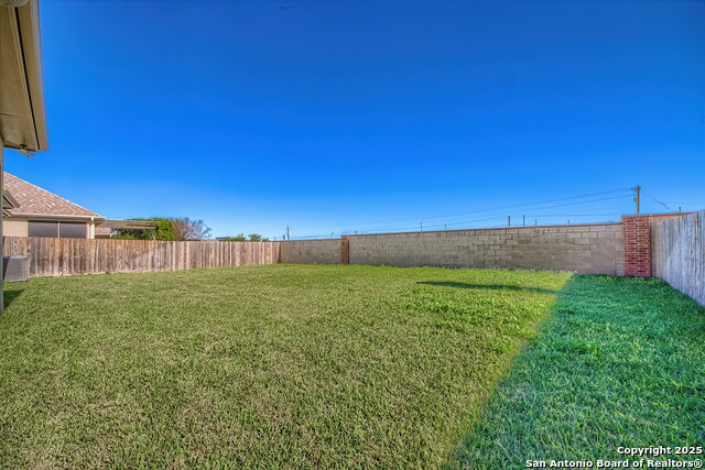 Image 26 of 27 For 104 N. Elise Dr.