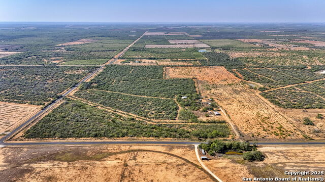 Listing photo id 16 for 3530 Cr 331 E