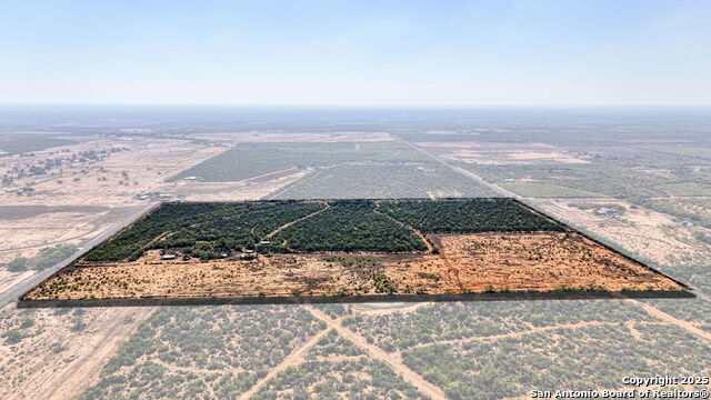 Listing photo id 19 for 3530 Cr 331 E