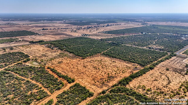 Listing photo id 22 for 3530 Cr 331 E