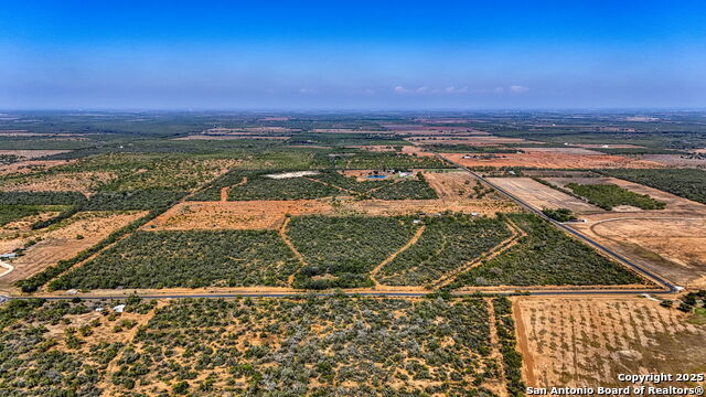 Listing photo id 29 for 3530 Cr 331 E