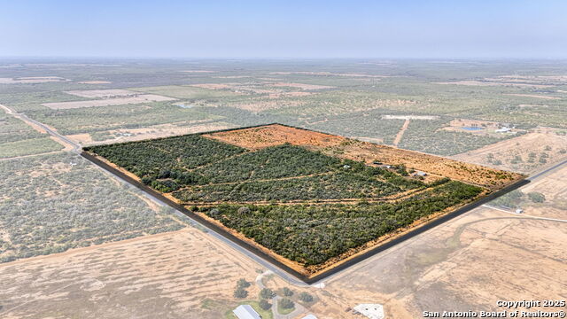 Listing photo id 30 for 3530 Cr 331 E