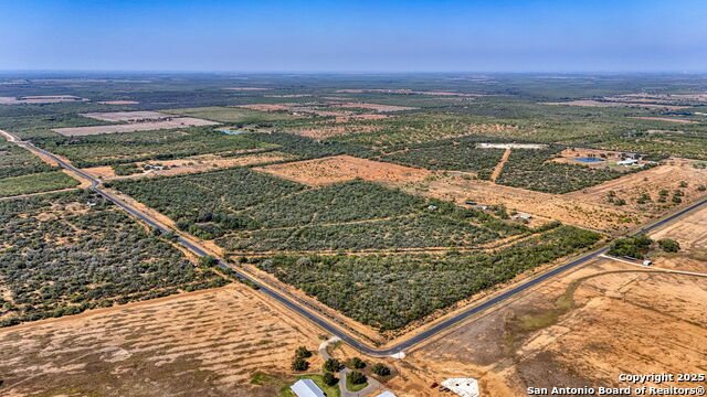 Listing photo id 31 for 3530 Cr 331 E