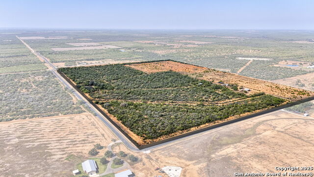 Listing photo id 32 for 3530 Cr 331 E