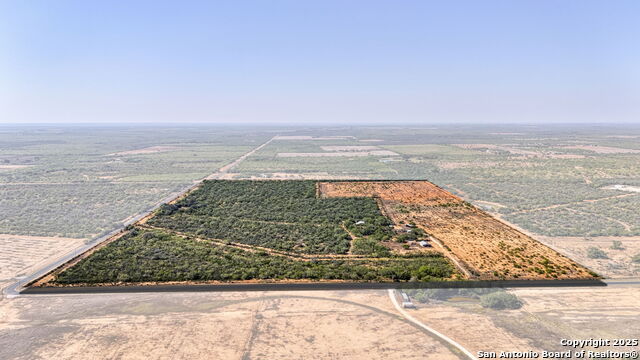 Listing photo id 34 for 3530 Cr 331 E