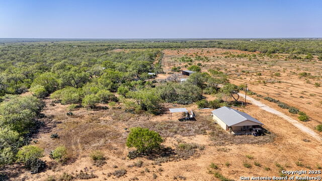 Listing photo id 37 for 3530 Cr 331 E