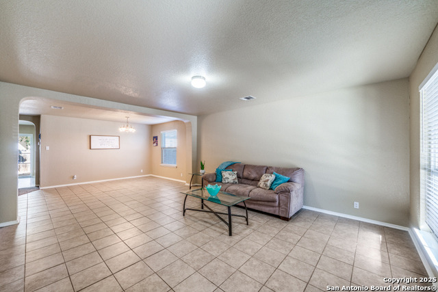 Image 2 of 23 For 407 Reba