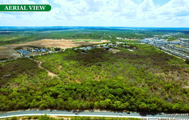 Listing photo id 6 for 5039 Old Pearsall Rd