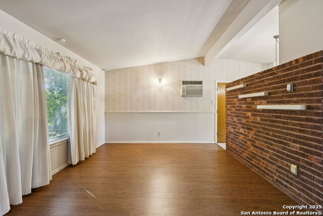 Image 10 of 32 For 4518 Tropical