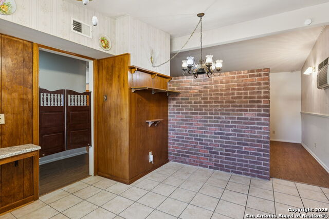 Image 14 of 32 For 4518 Tropical