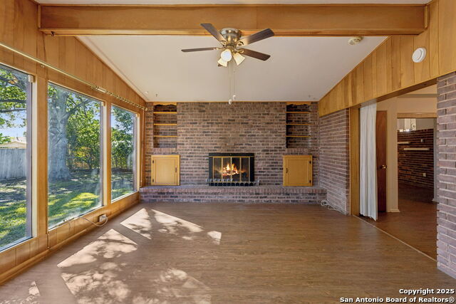 Image 19 of 32 For 4518 Tropical