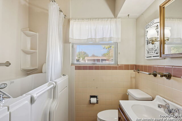 Image 20 of 32 For 4518 Tropical