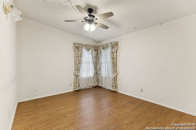 Image 23 of 32 For 4518 Tropical